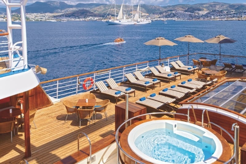 Discover the benefits of small ship cruising. 